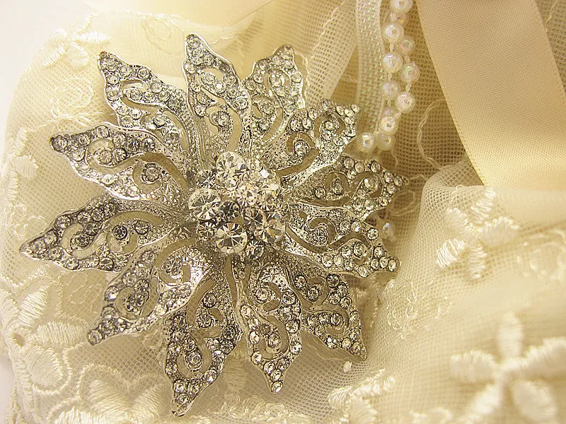 Crystal Flower Wedding Bridal Fashion Brooch