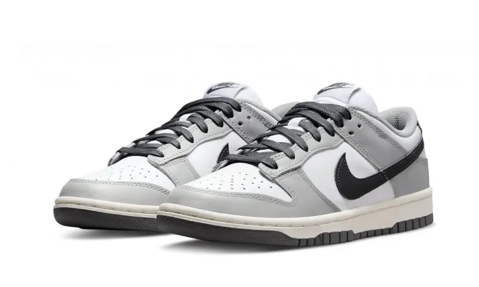 Dunk Low Light Smoke Grey