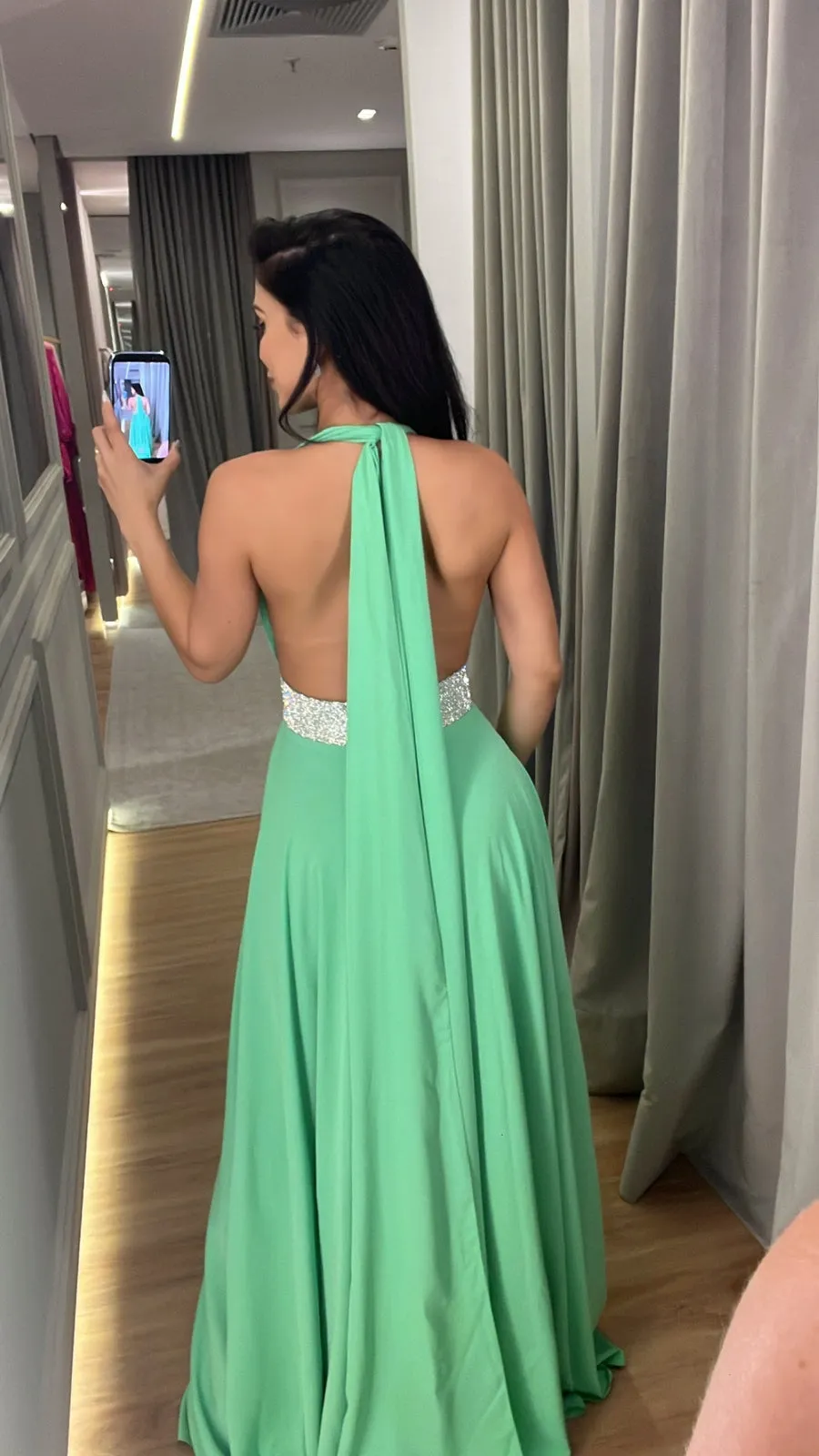 VESTIDO VITOR ZERBINATO LONGO FRENTE NICA VERDE MENTA