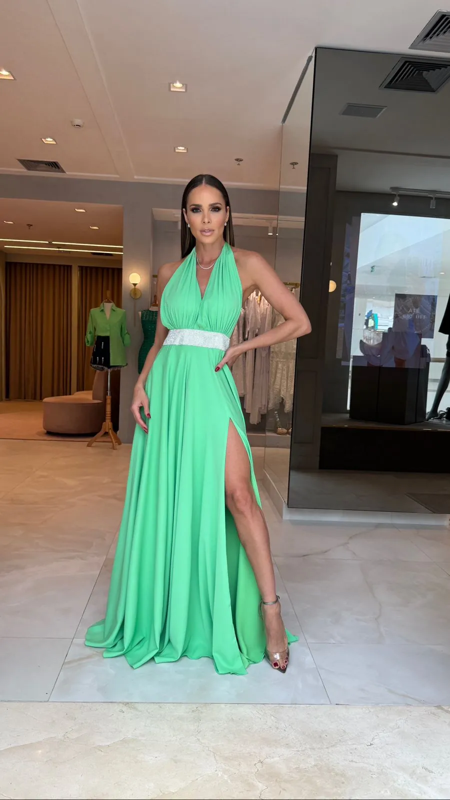 VESTIDO VITOR ZERBINATO LONGO FRENTE NICA VERDE MENTA